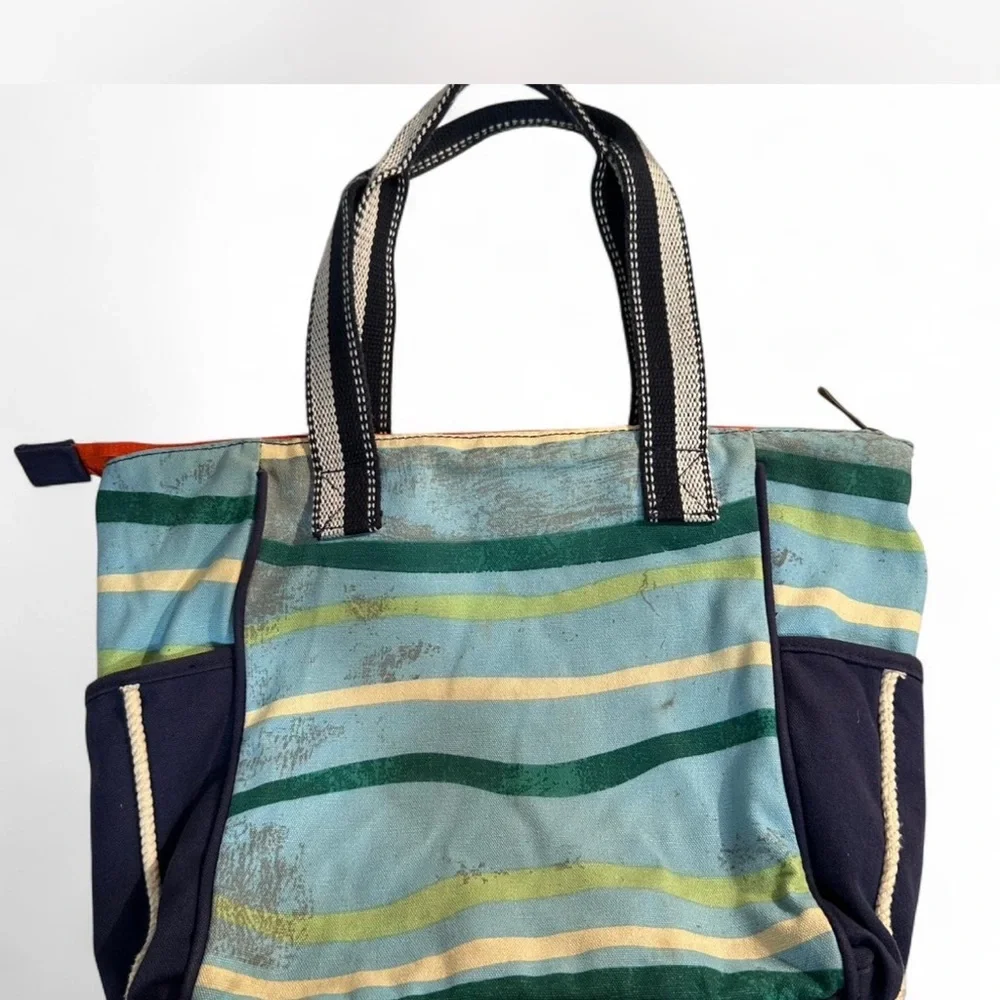 Colorful Turtle Print Tote Bag - Picture 2 of 6